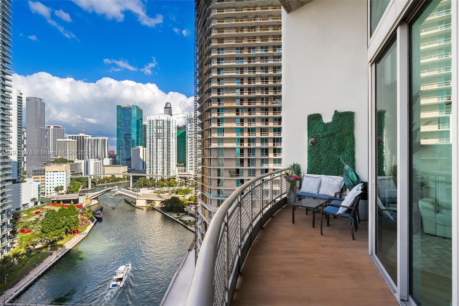 image Neo Vertika Condo31