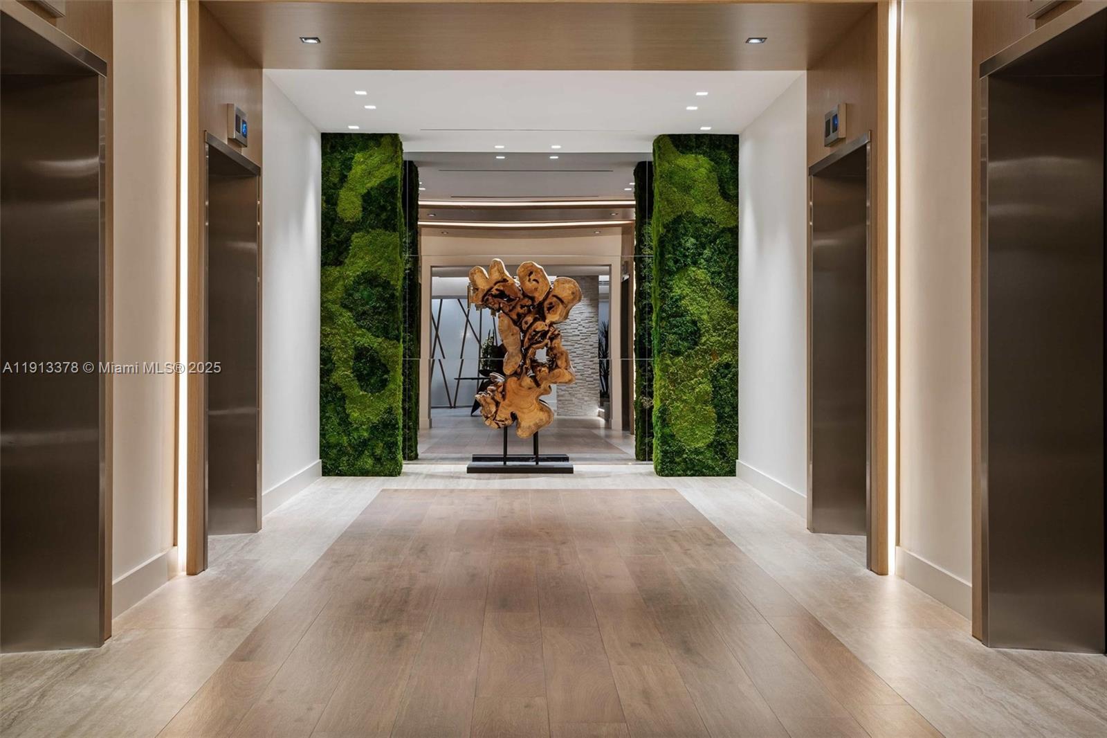 2301 Collins Ave #1634 Miami Beach, FL 33139