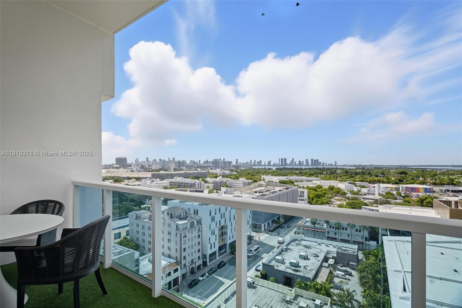 2301 Collins Ave #1634 Miami Beach, FL 33139