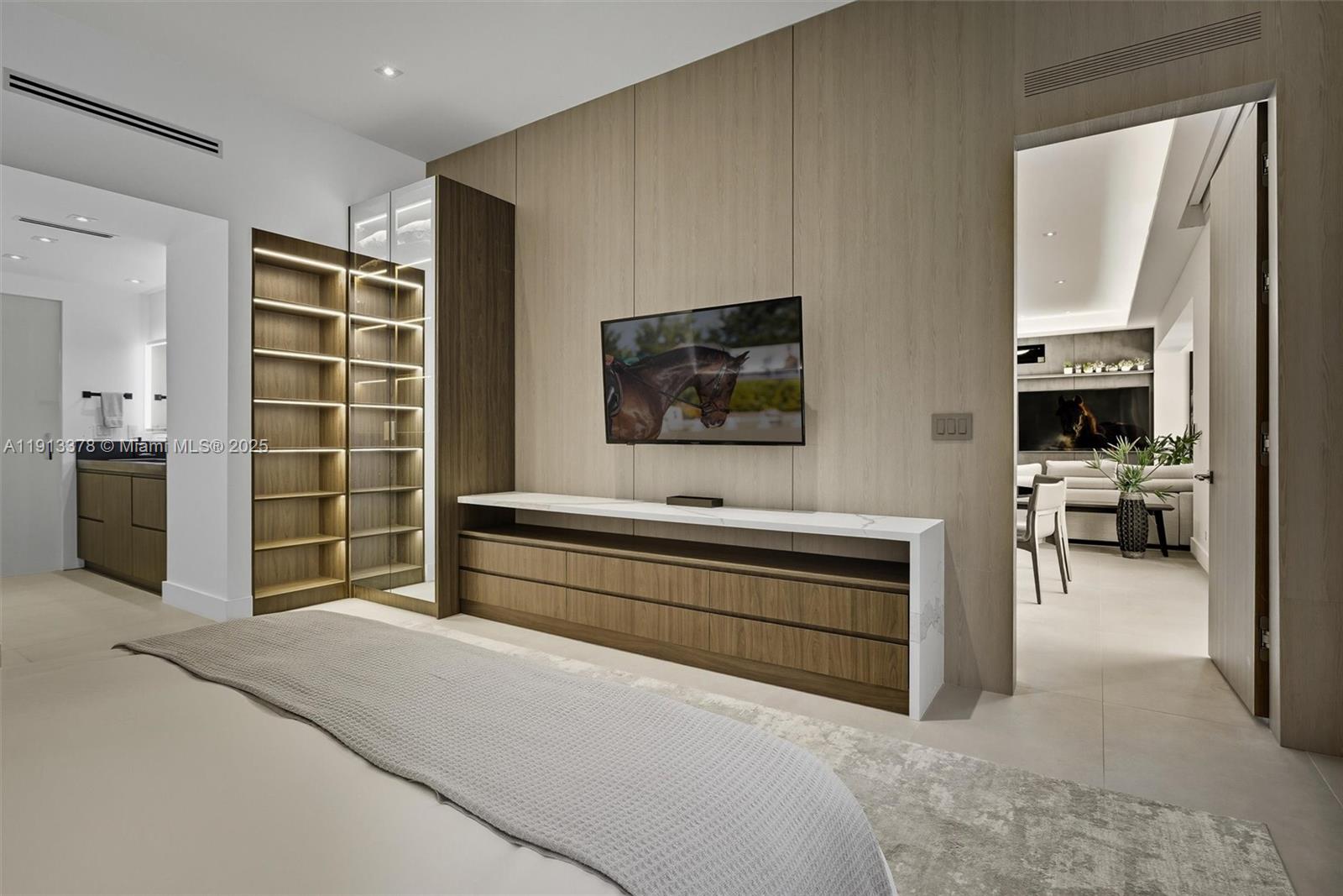 2301 Collins Ave #1634 Miami Beach, FL 33139