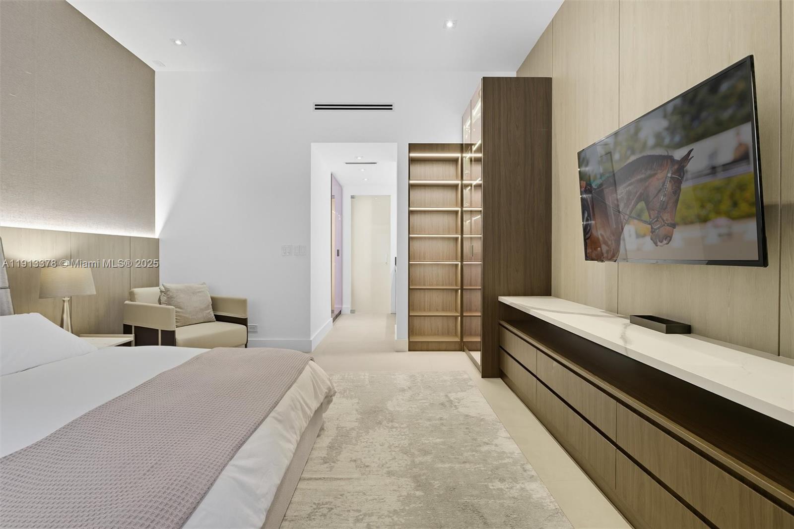 2301 Collins Ave #1634 Miami Beach, FL 33139