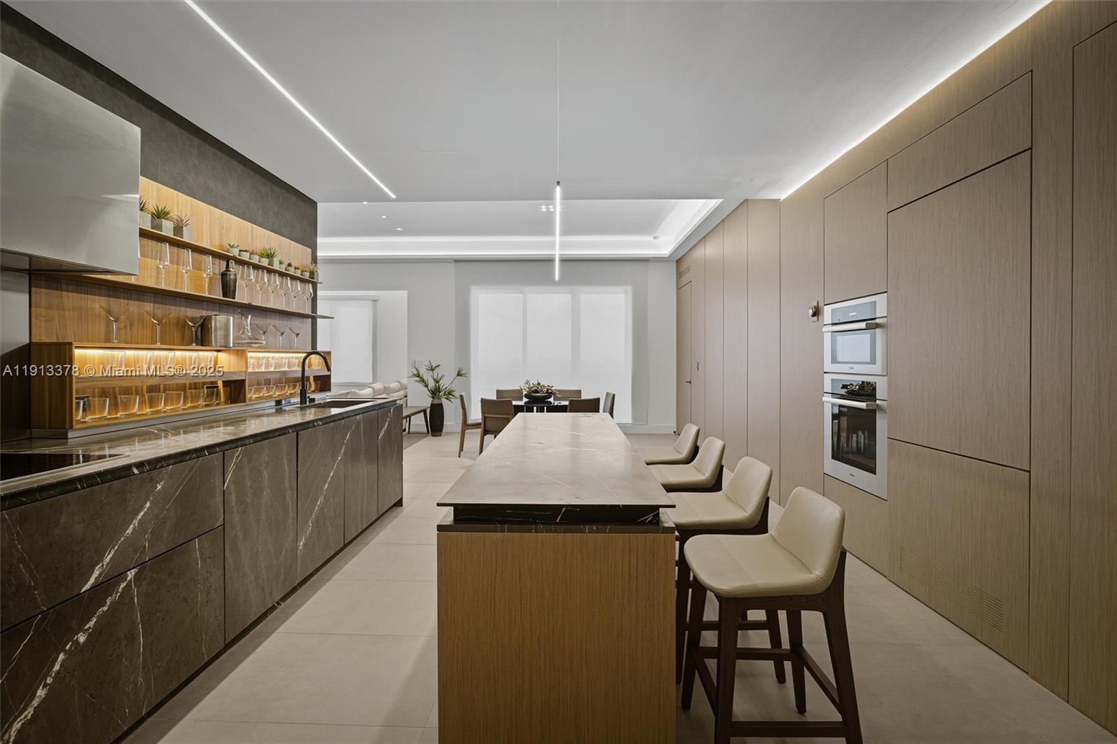 2301 Collins Ave #1634 Miami Beach, FL 33139