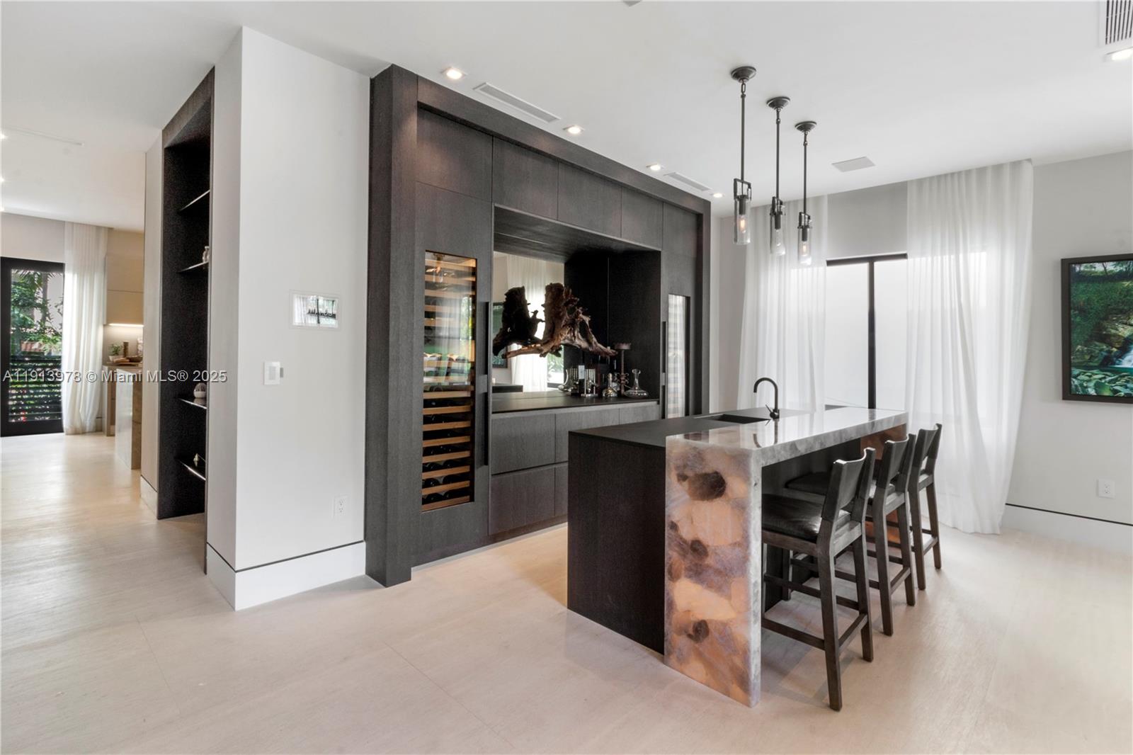 3554 W Glencoe St Miami, FL 33133