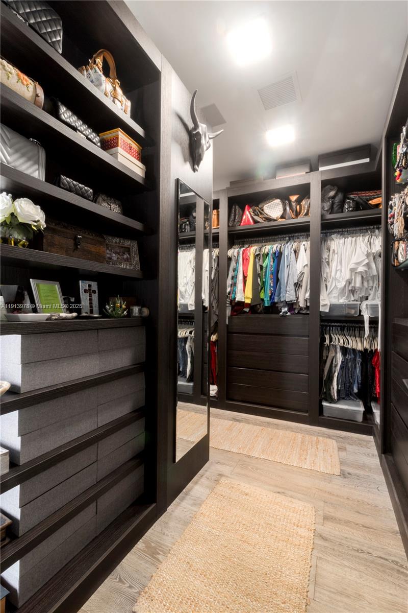 3554 W Glencoe St Miami, FL 33133