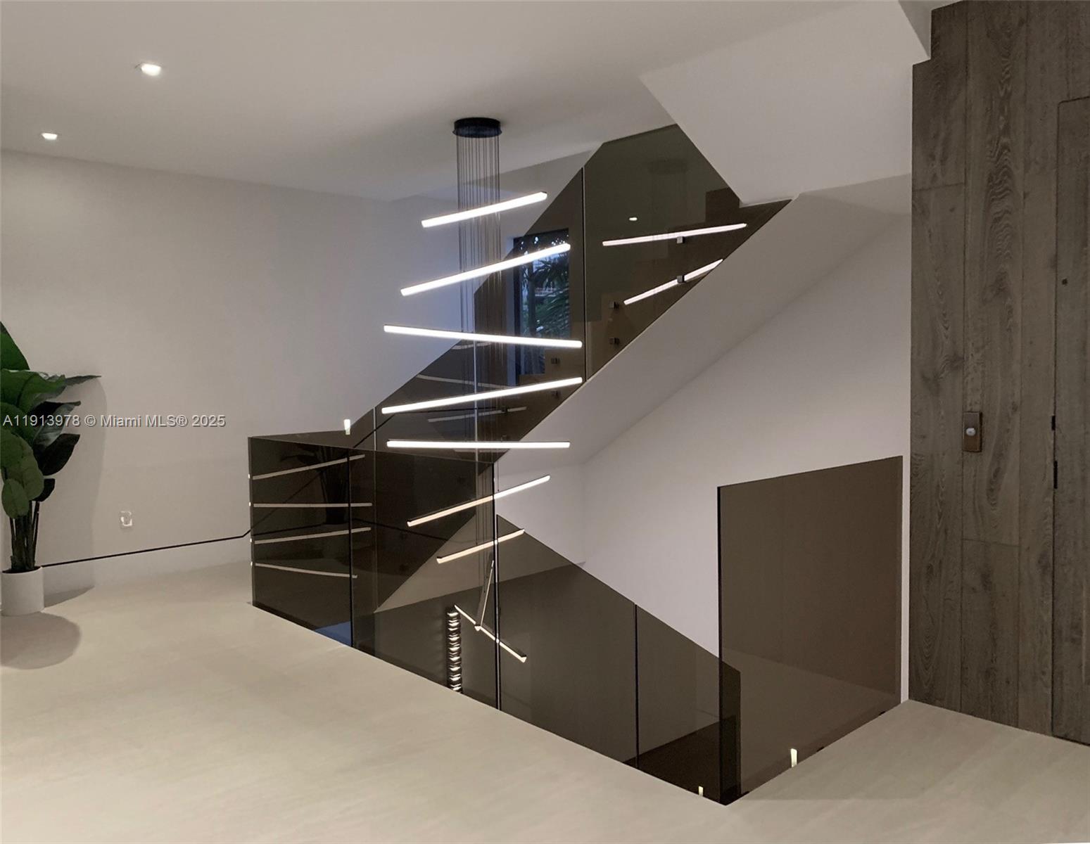 3554 W Glencoe St Miami, FL 33133