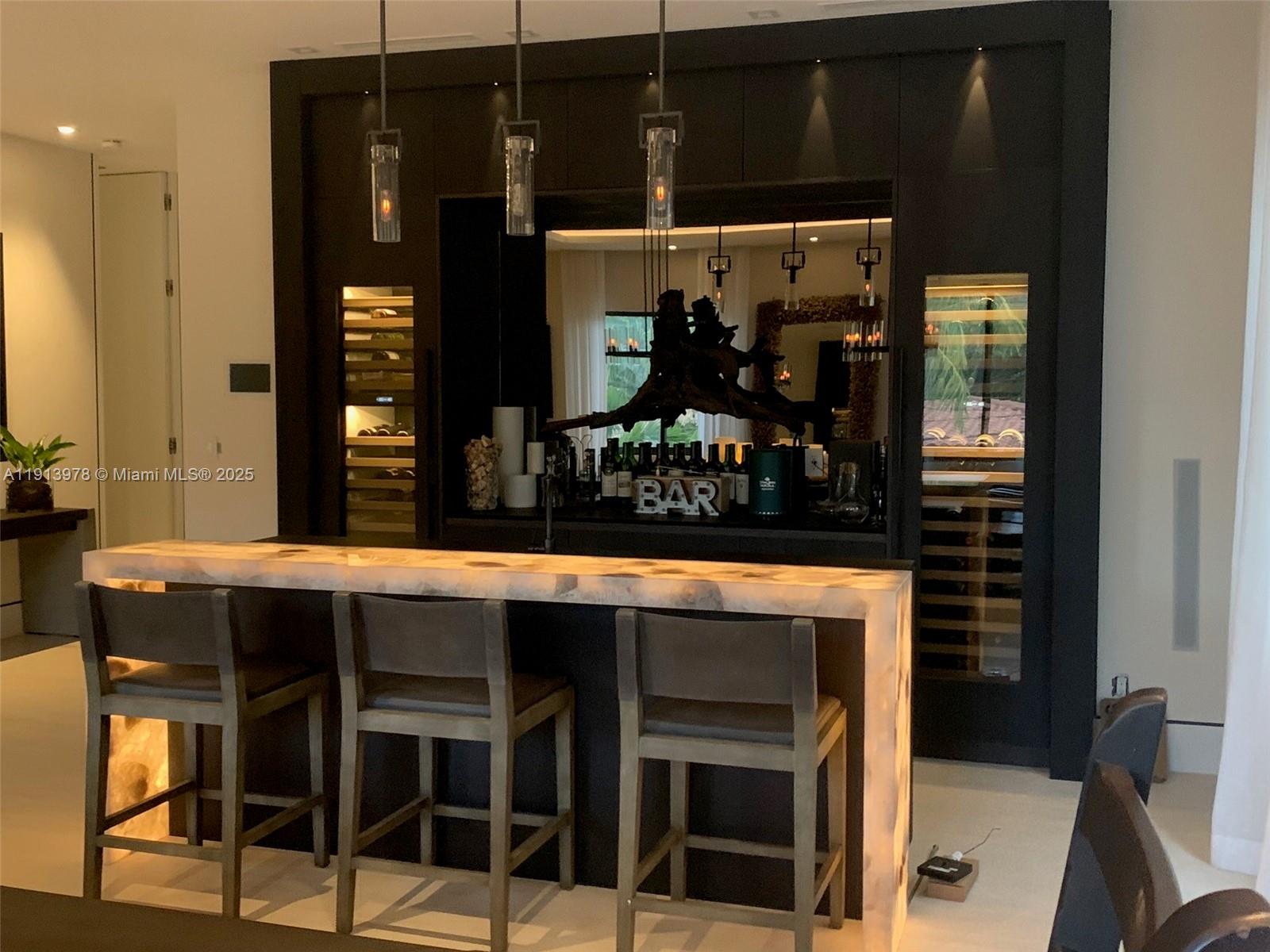 3554 W Glencoe St Miami, FL 33133