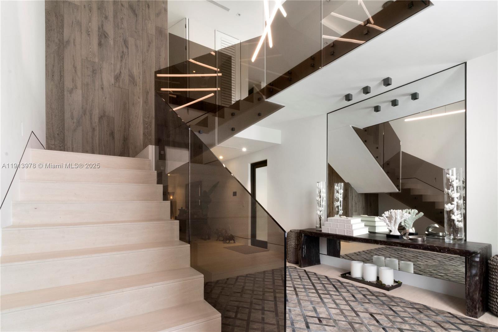 3554 W Glencoe St Miami, FL 33133