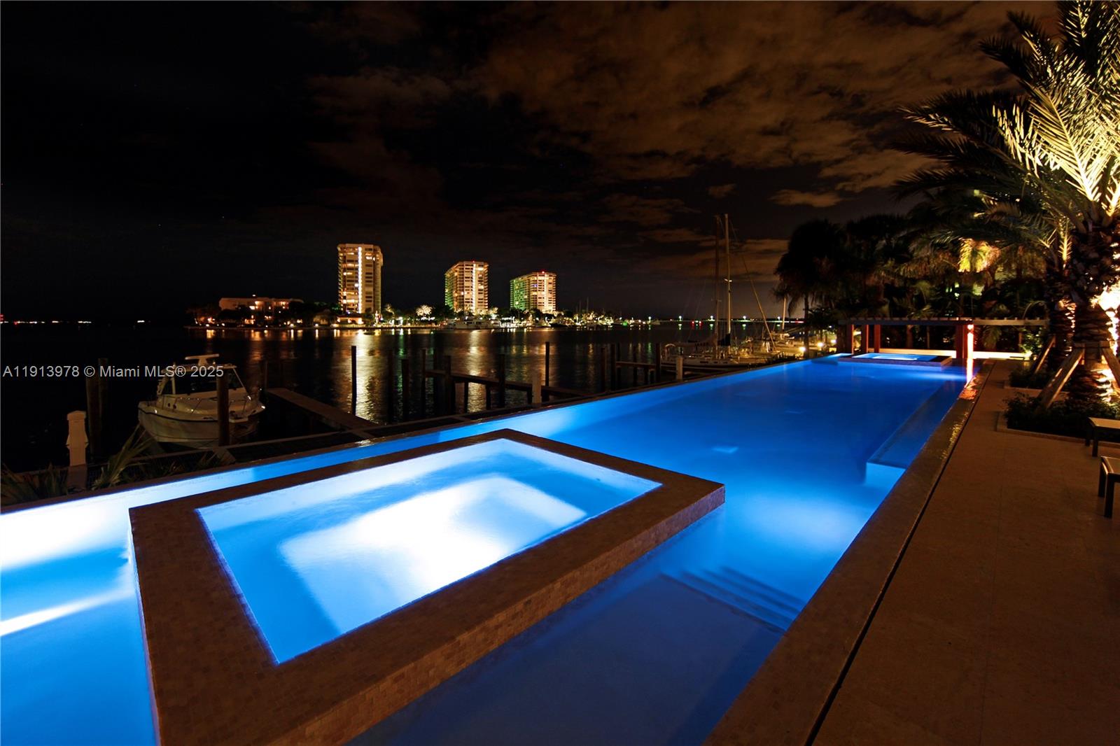 3554 W Glencoe St Miami, FL 33133