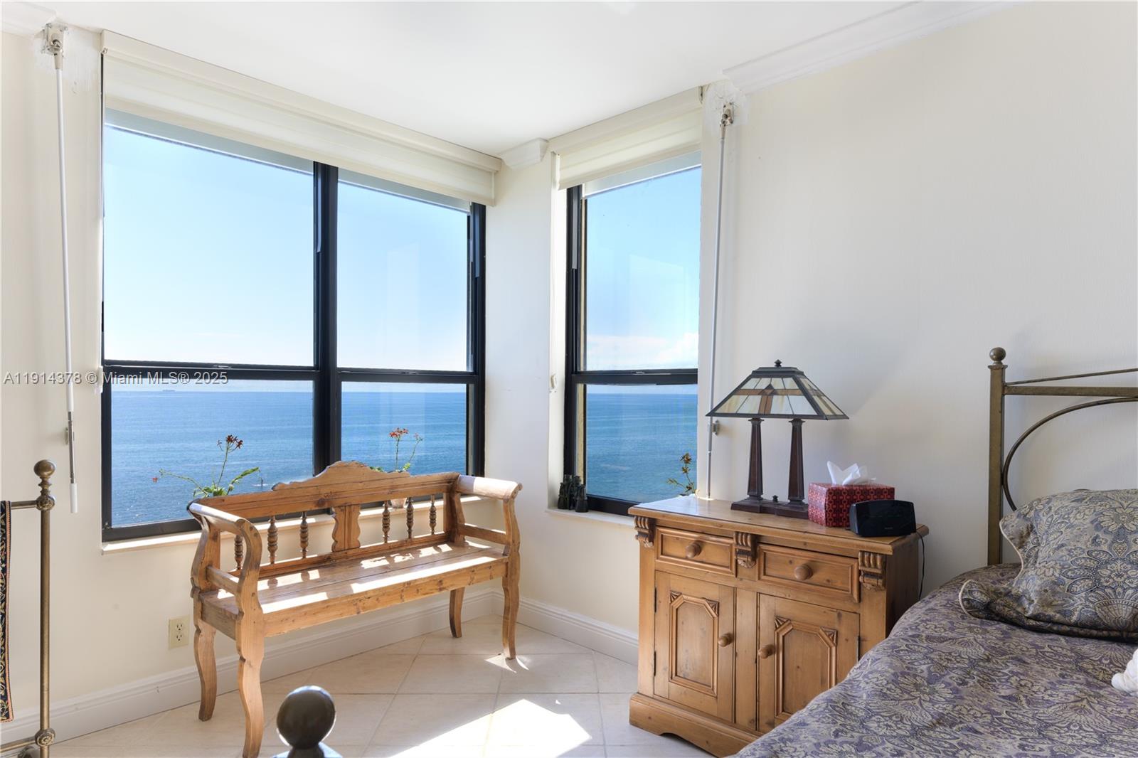 19670 Beach Rd #PHB3 Tequesta, FL 33469