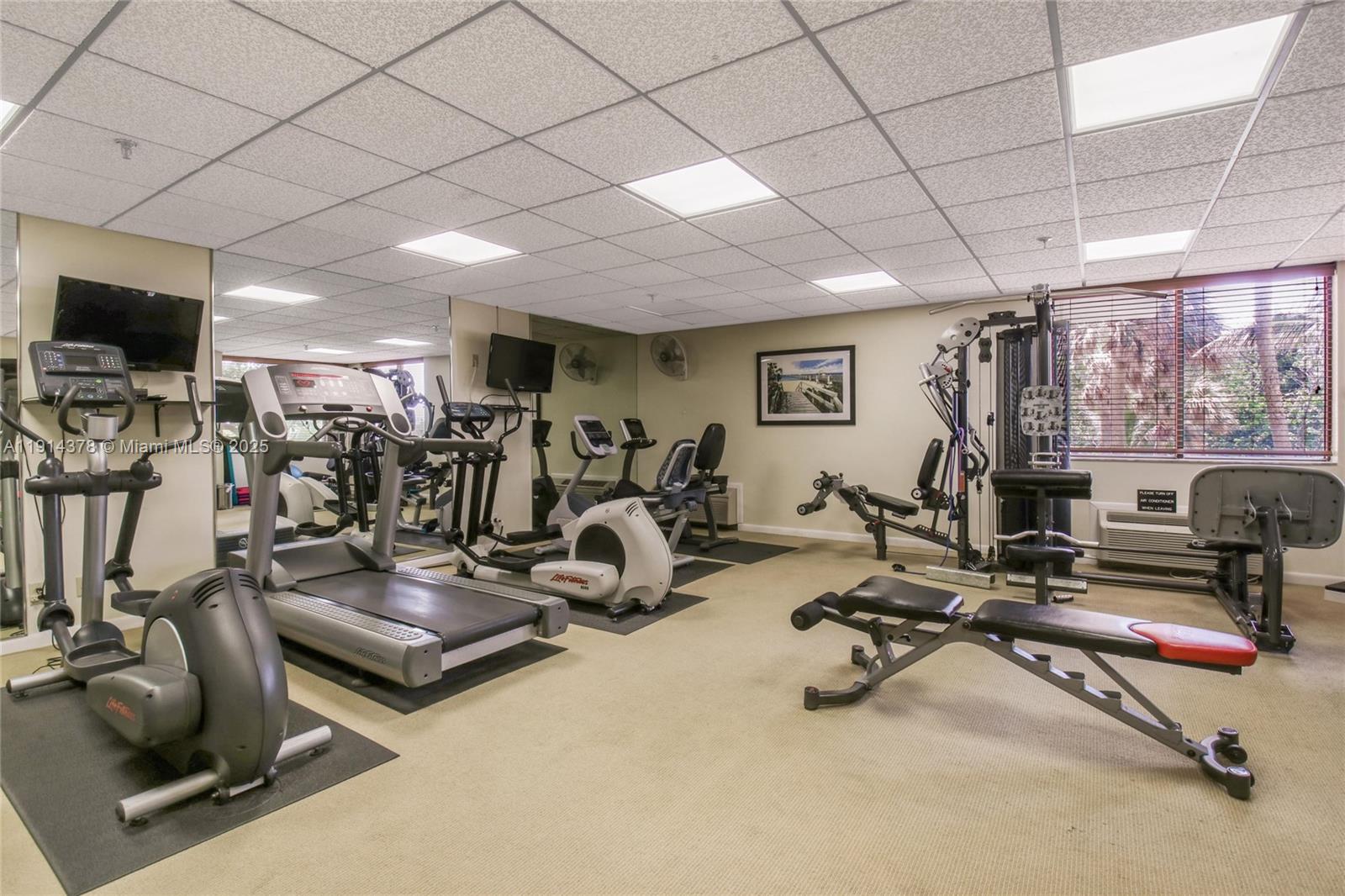 19670 Beach Rd #PHB3 Tequesta, FL 33469