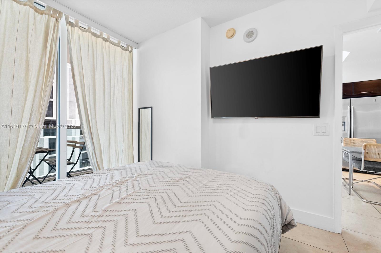 41 SE 5th St #510 Miami, FL 33131