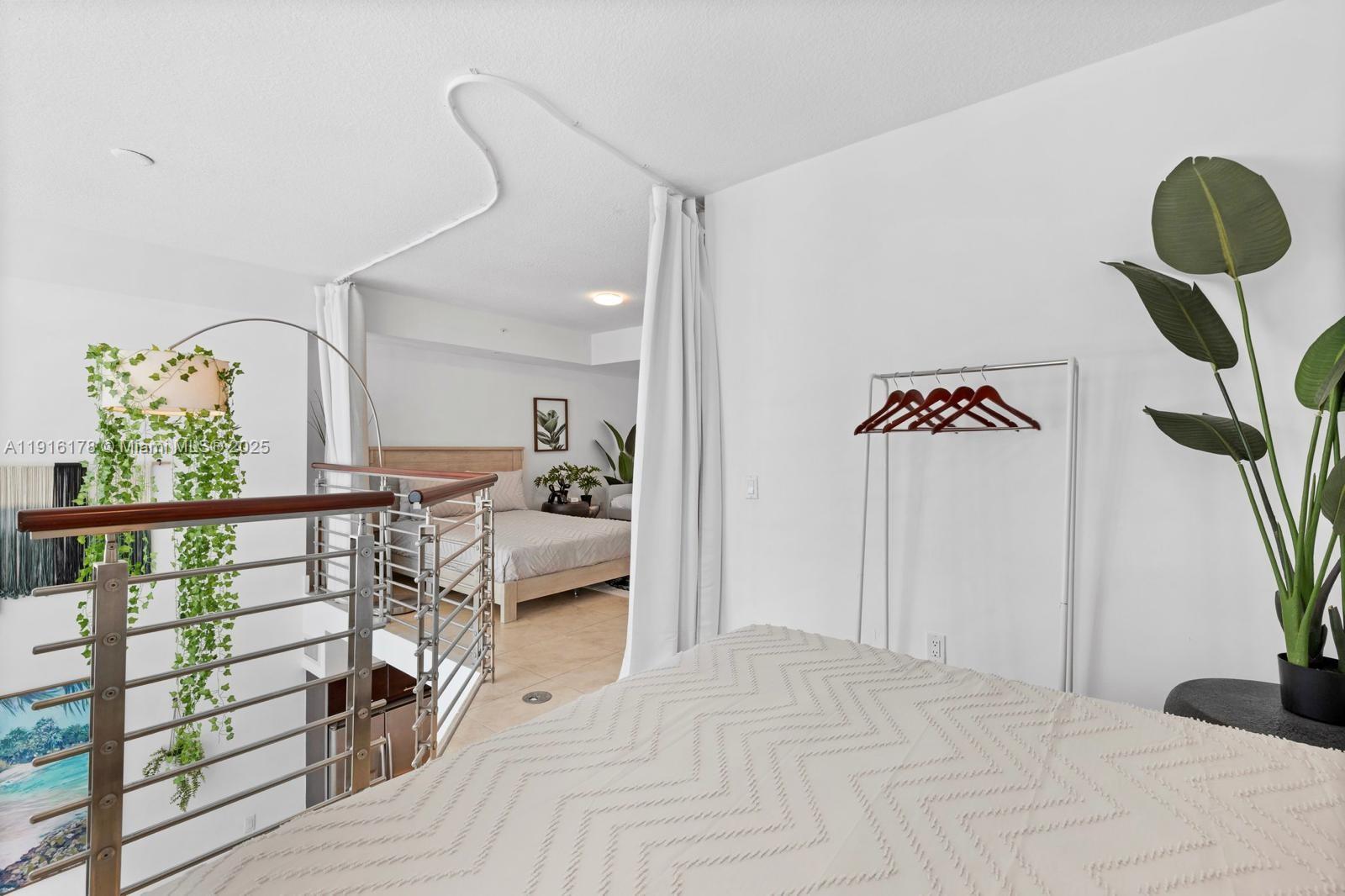 41 SE 5th St #510 Miami, FL 33131