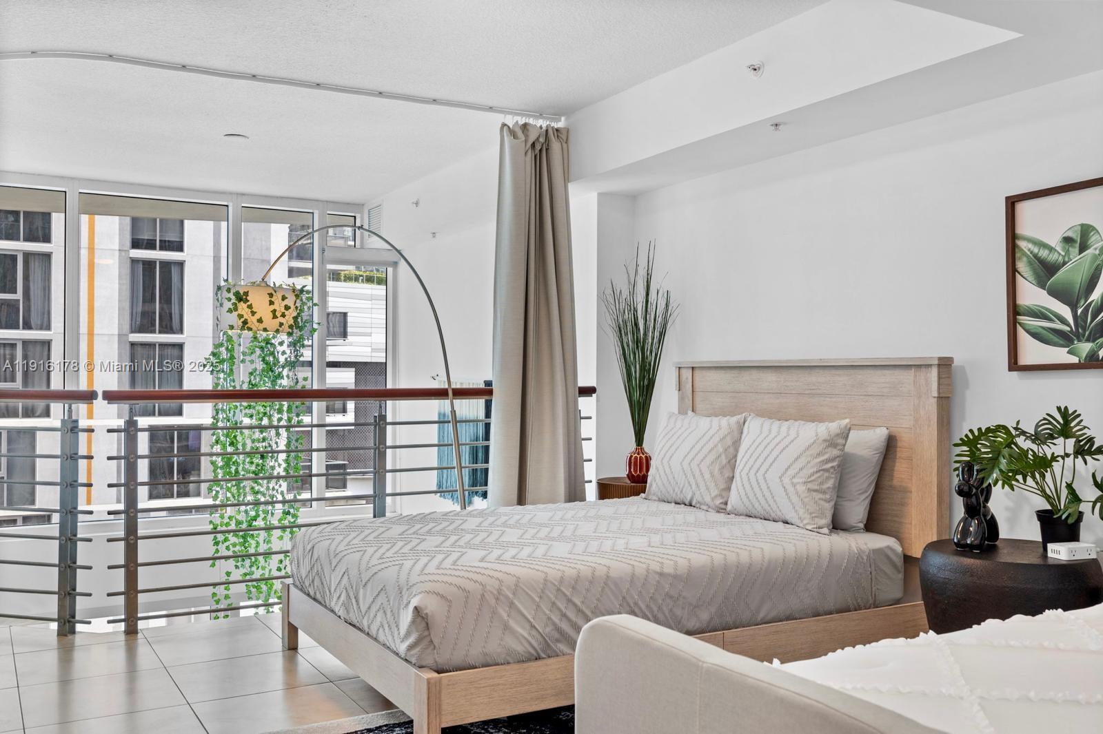 41 SE 5th St #510 Miami, FL 33131