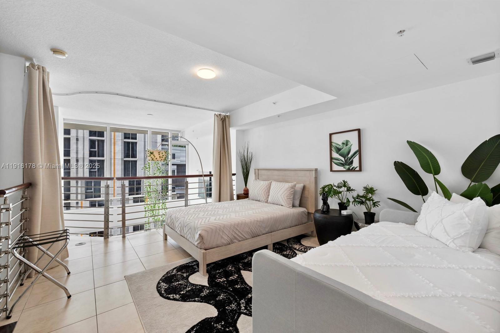 41 SE 5th St #510 Miami, FL 33131