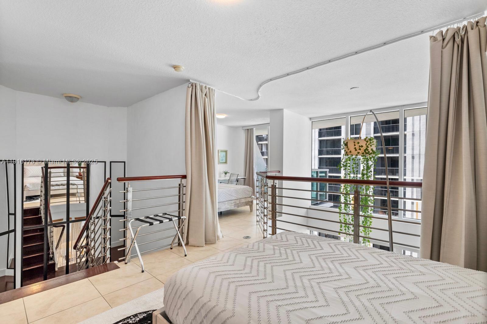 41 SE 5th St #510 Miami, FL 33131