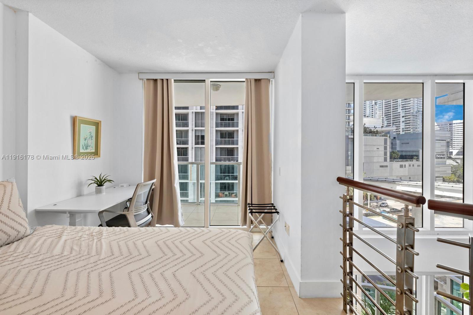 41 SE 5th St #510 Miami, FL 33131