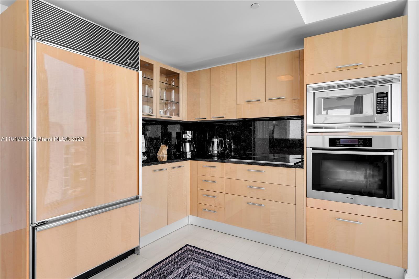 6799 Collins Ave #1602 Miami Beach, FL 33141