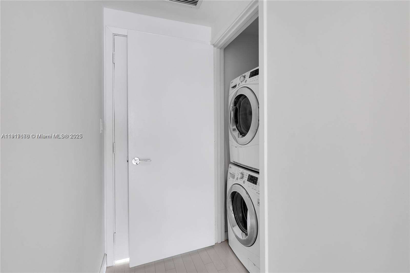 6799 Collins Ave #1602 Miami Beach, FL 33141