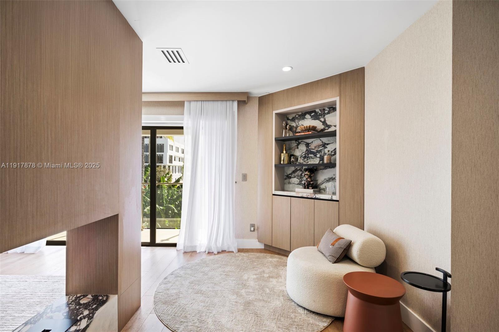 710 + 700 S Shore Dr Miami Beach, FL 33141