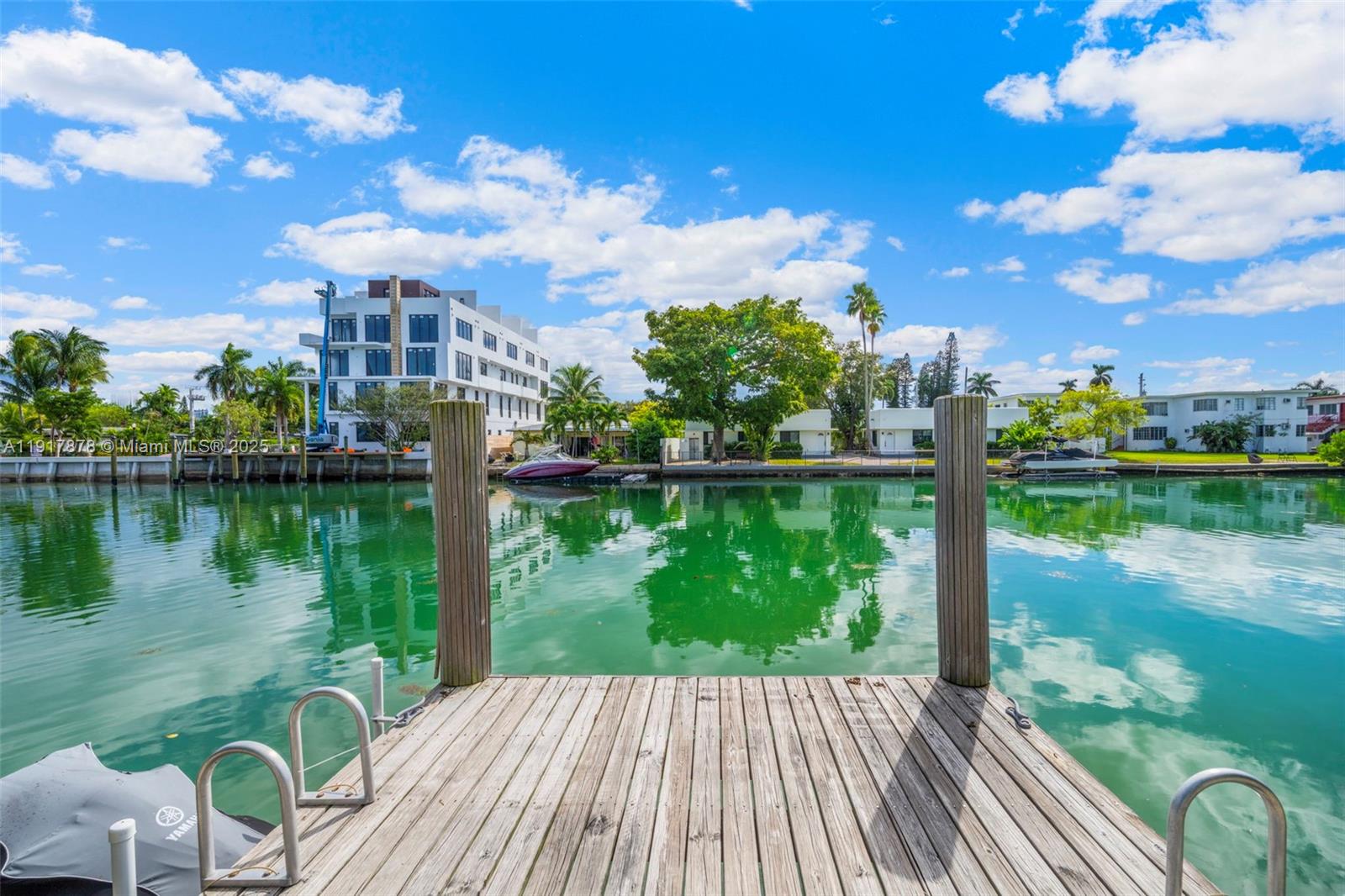 710 + 700 S Shore Dr Miami Beach, FL 33141