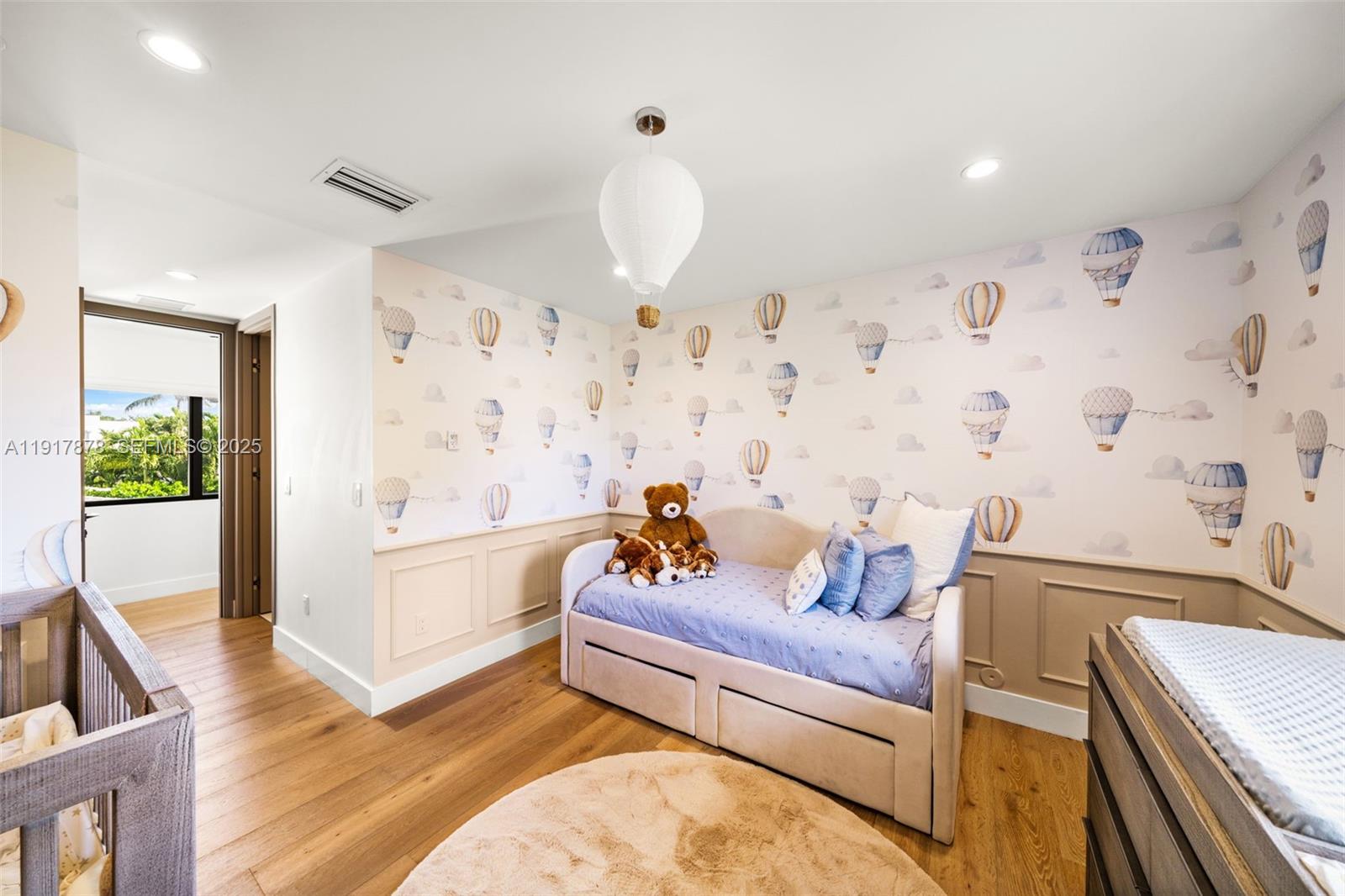 710 + 700 S Shore Dr Miami Beach, FL 33141