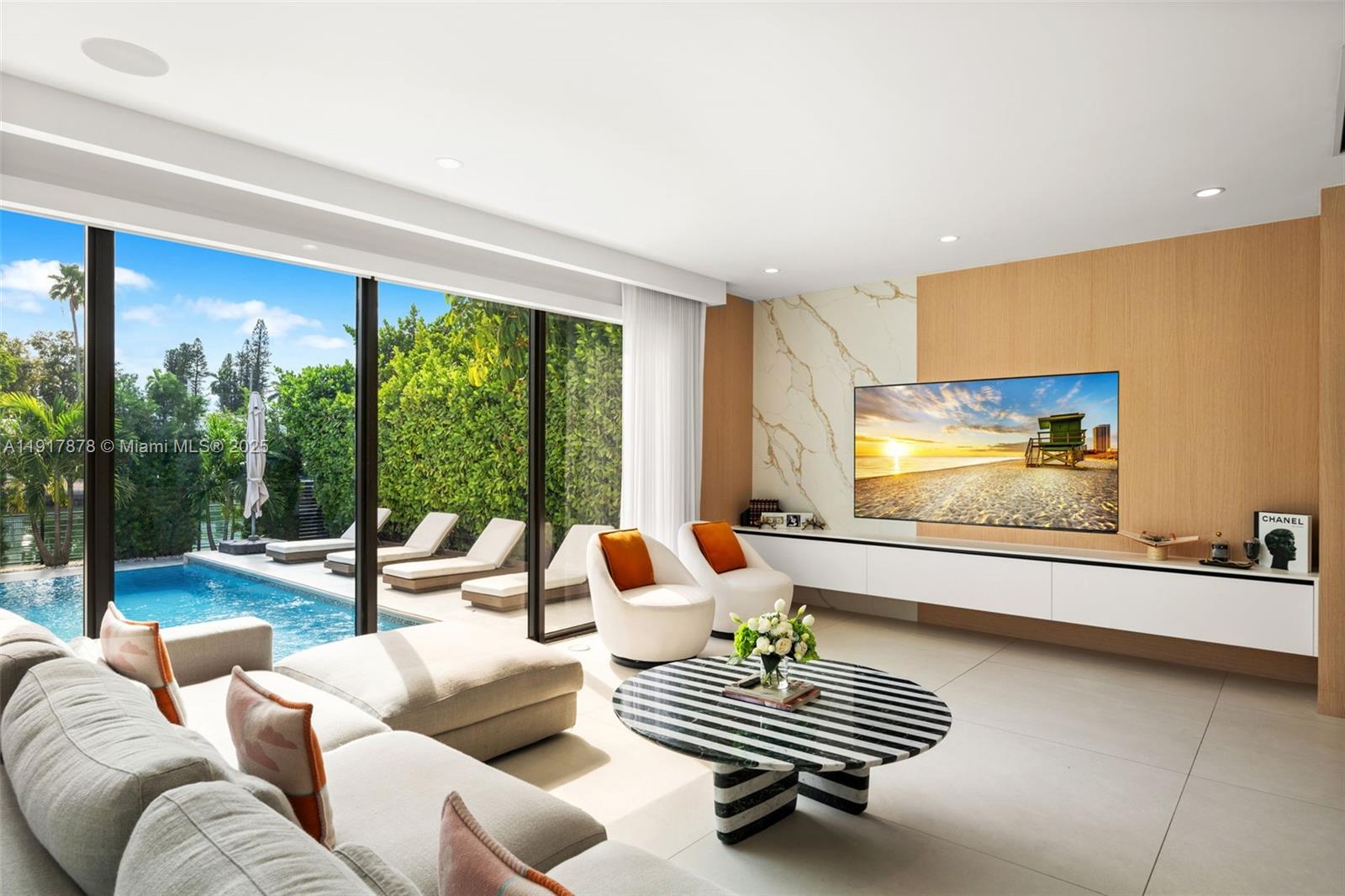 710 + 700 S Shore Dr Miami Beach, FL 33141