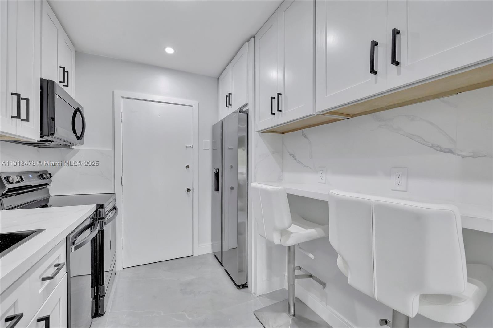 2271 NE 68th St #2026