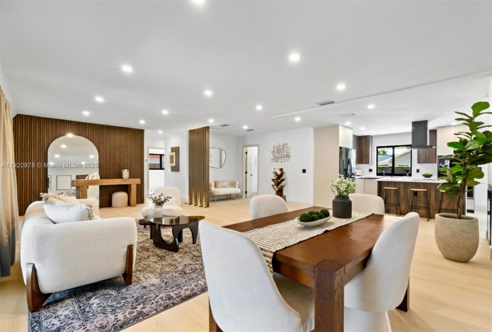 7020 Plantation Rd Plantation, FL 33317