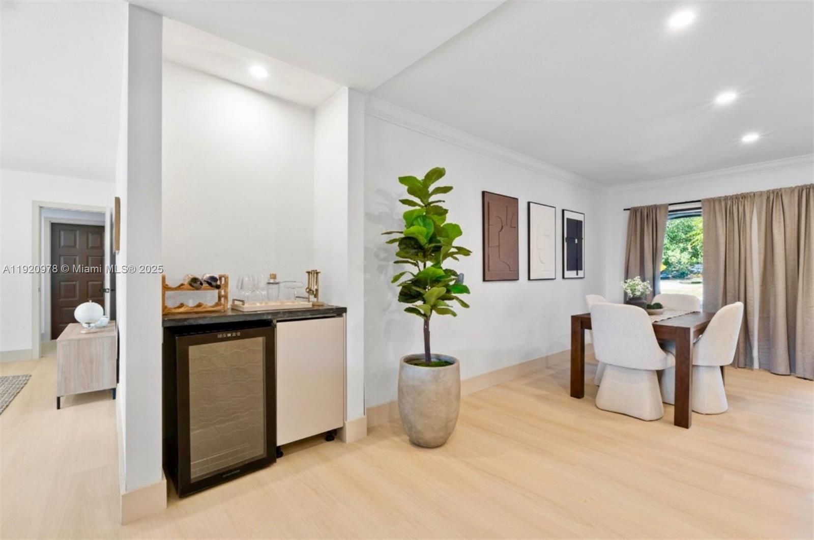 7020 Plantation Rd Plantation, FL 33317