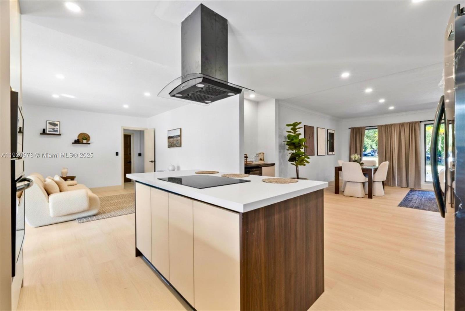 7020 Plantation Rd Plantation, FL 33317