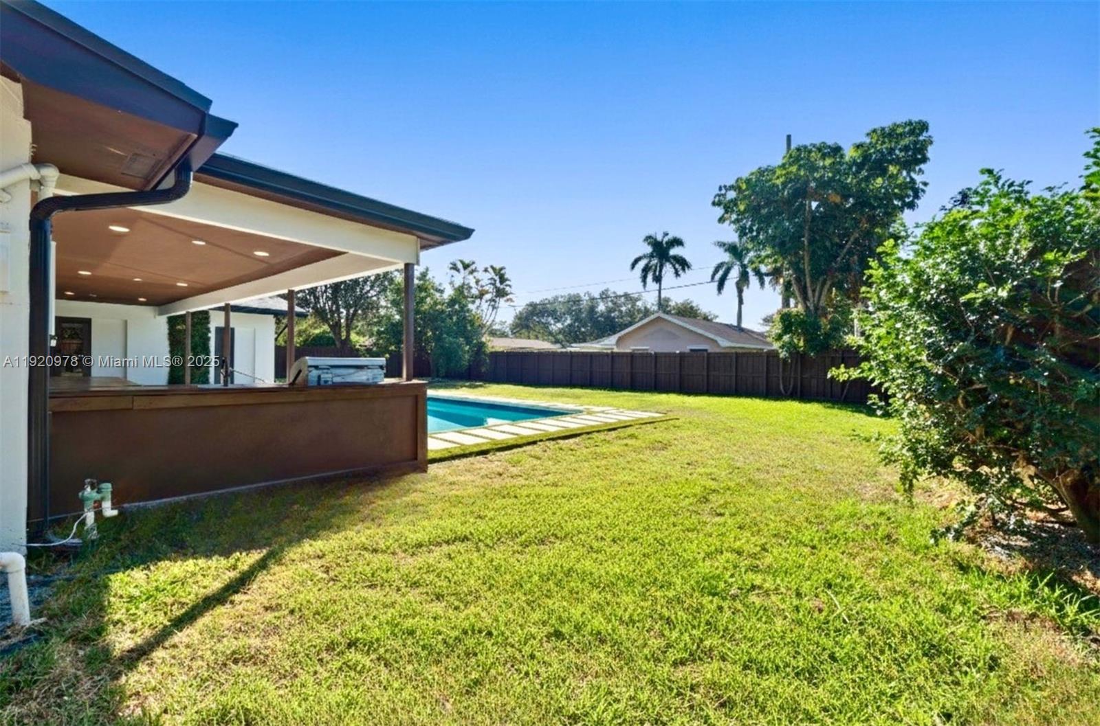 7020 Plantation Rd Plantation, FL 33317