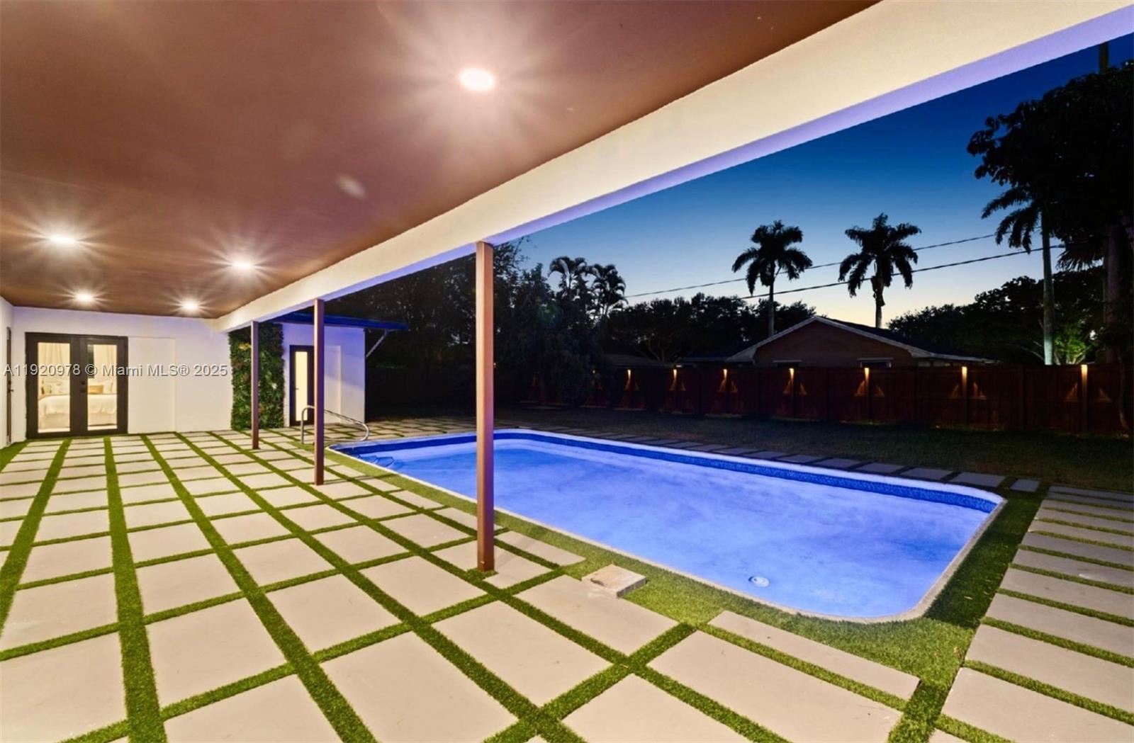 7020 Plantation Rd Plantation, FL 33317