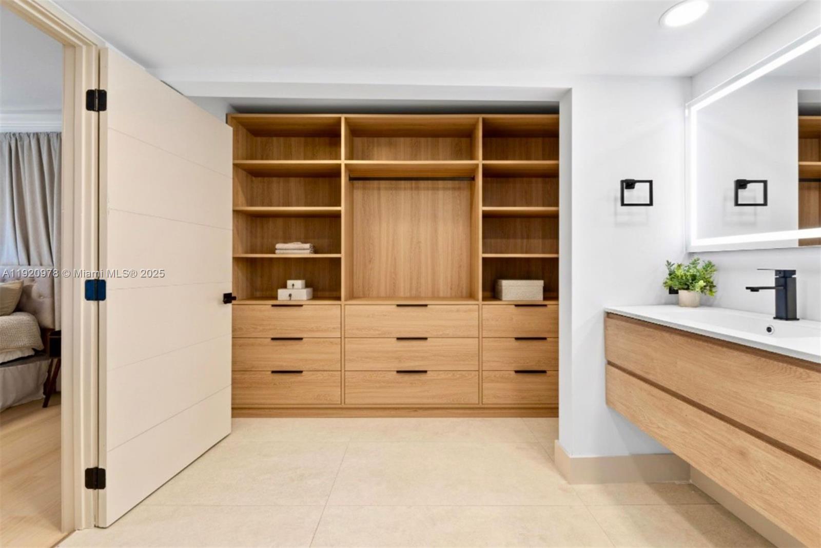 7020 Plantation Rd Plantation, FL 33317