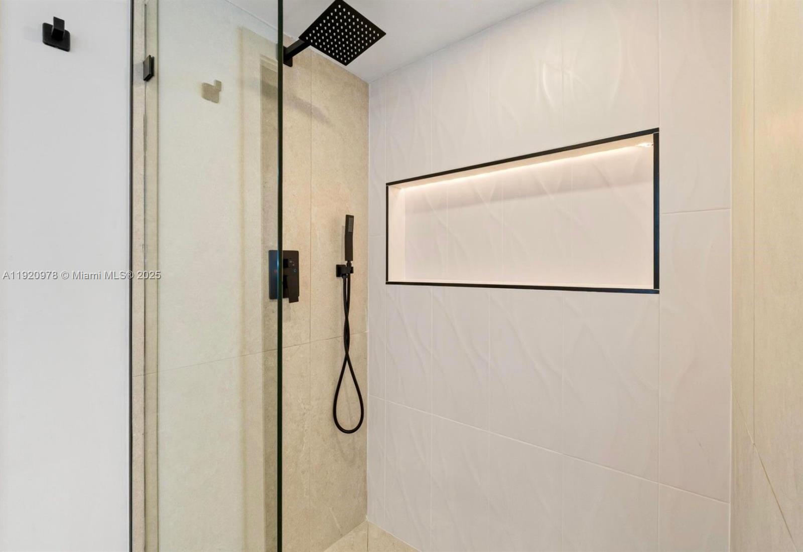 7020 Plantation Rd Plantation, FL 33317