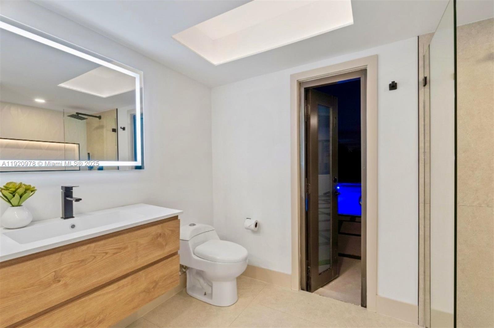 7020 Plantation Rd Plantation, FL 33317