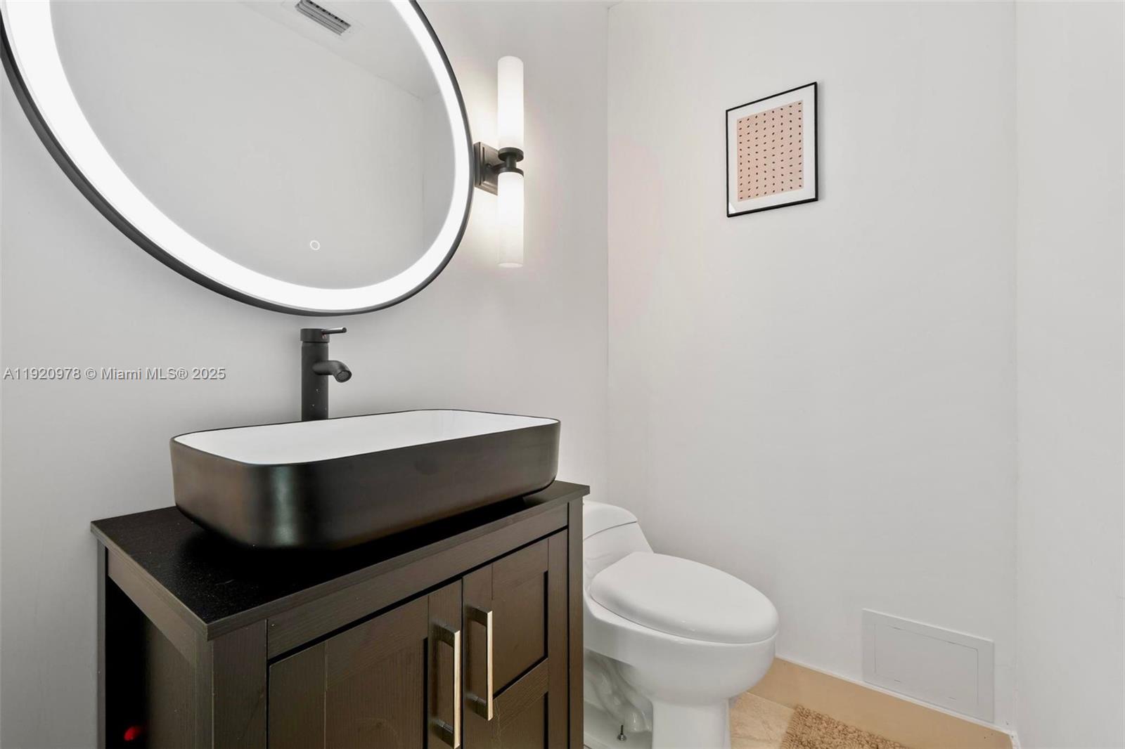 7020 Plantation Rd Plantation, FL 33317