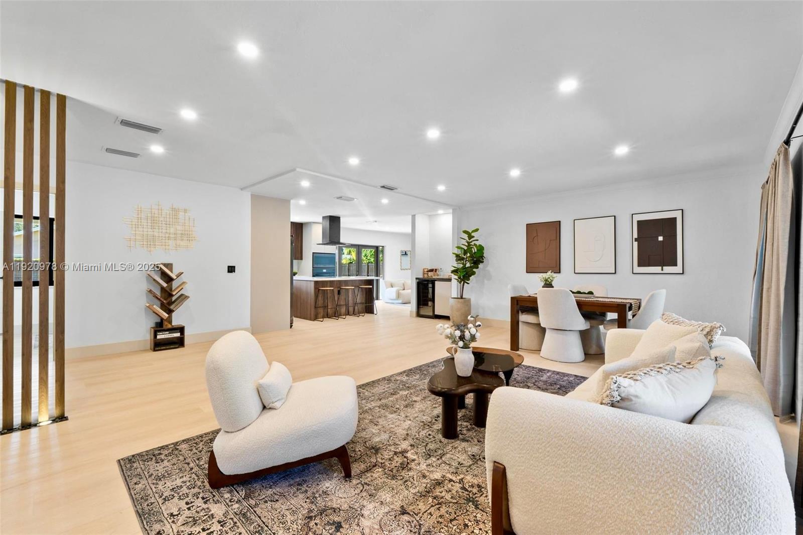 7020 Plantation Rd Plantation, FL 33317