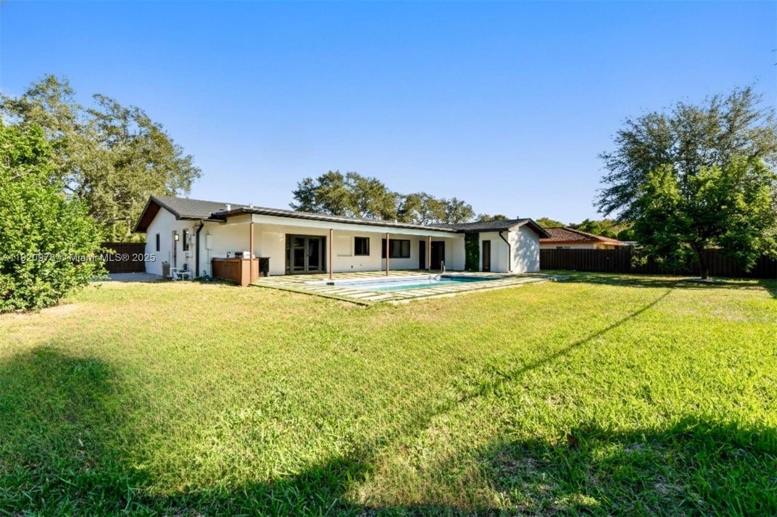 7020 Plantation Rd Plantation, FL 33317