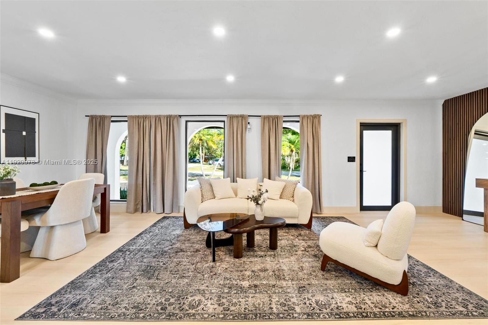 7020 Plantation Rd Plantation, FL 33317