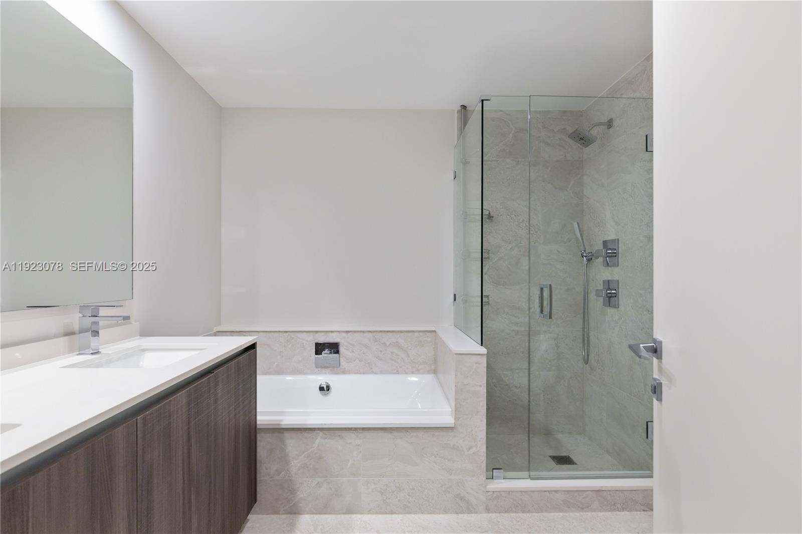 488 NE 18th St #5012 Miami, FL 33132