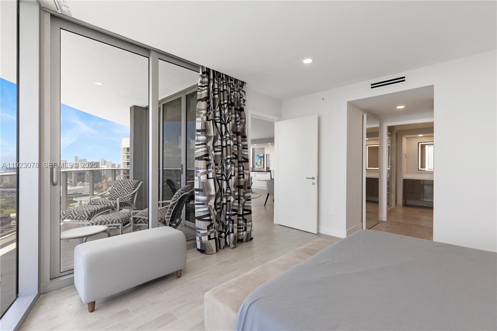 488 NE 18th St #5012 Miami, FL 33132