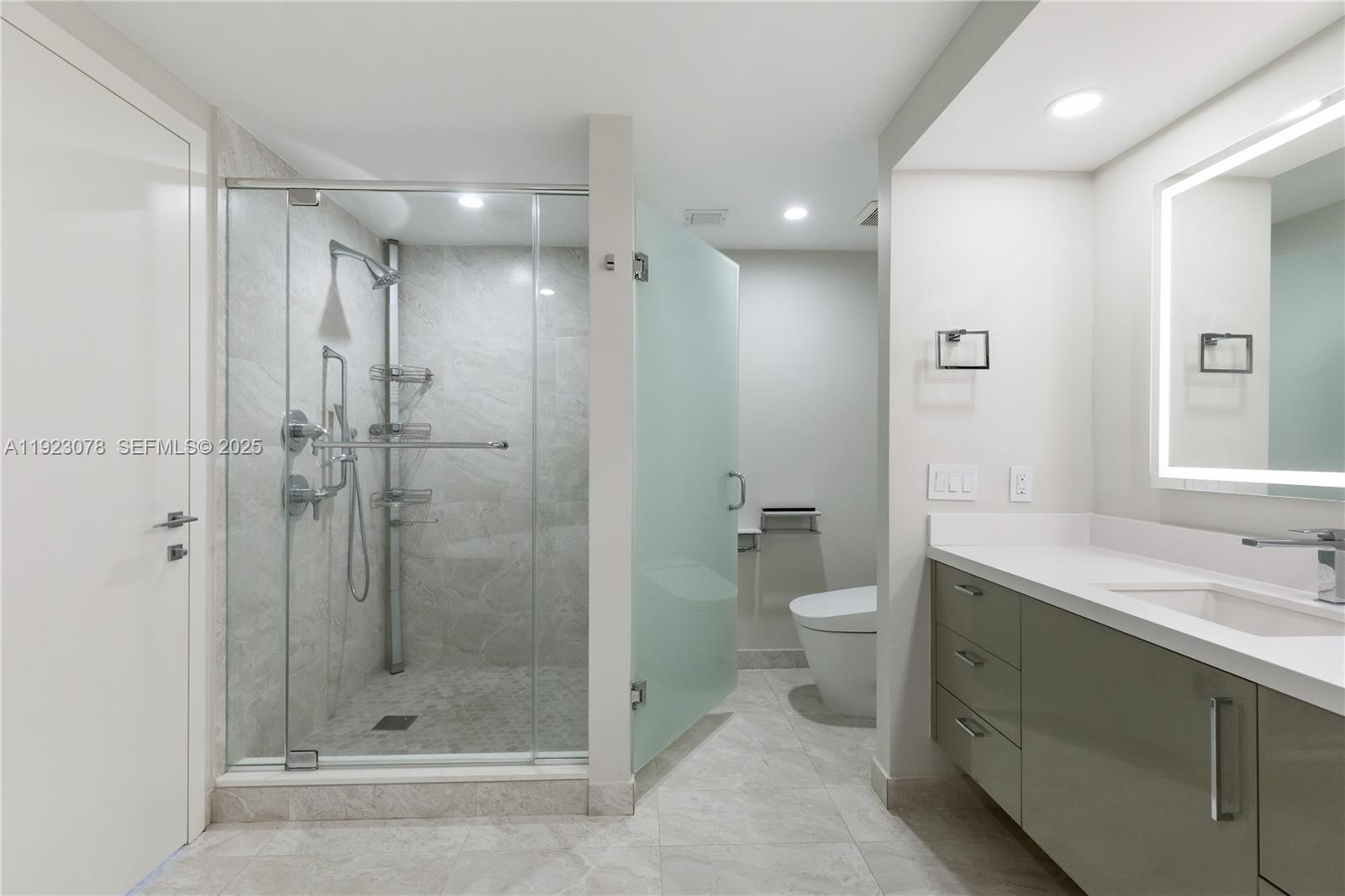 488 NE 18th St #5012 Miami, FL 33132