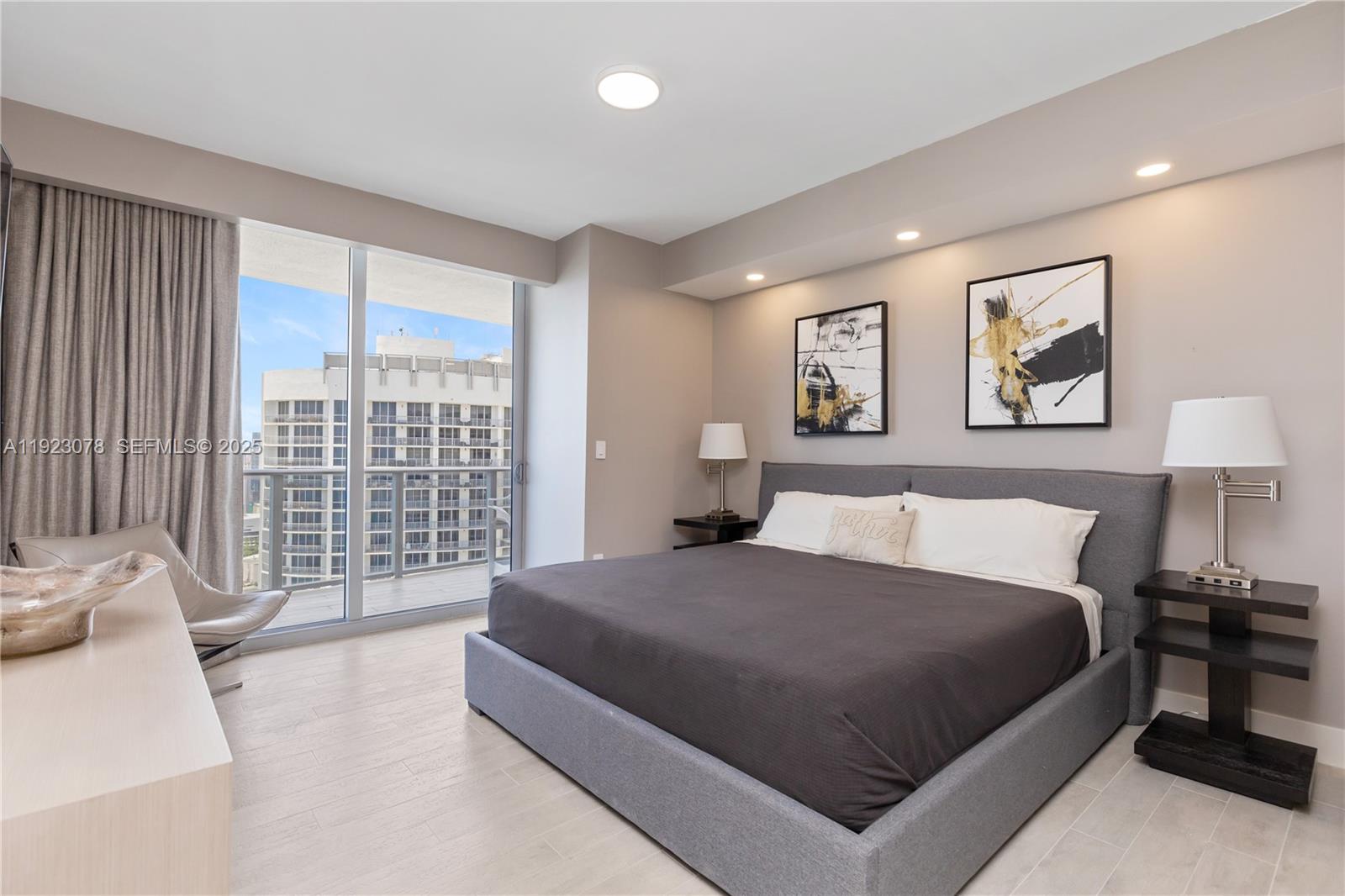 488 NE 18th St #5012 Miami, FL 33132