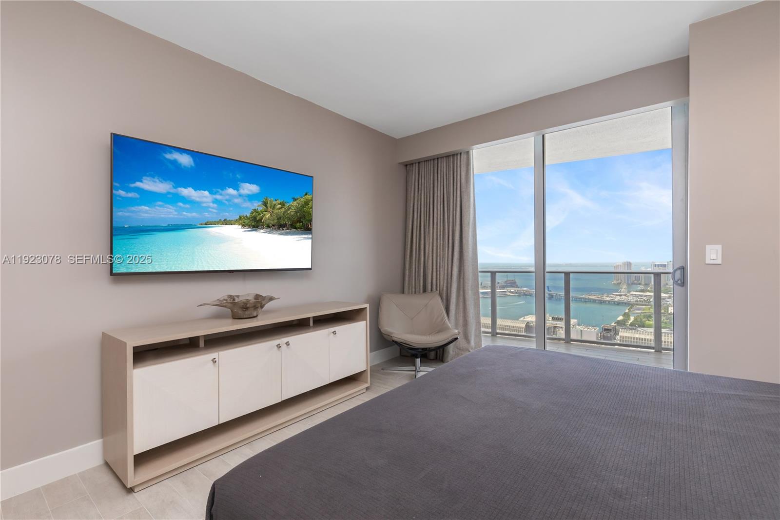 488 NE 18th St #5012 Miami, FL 33132