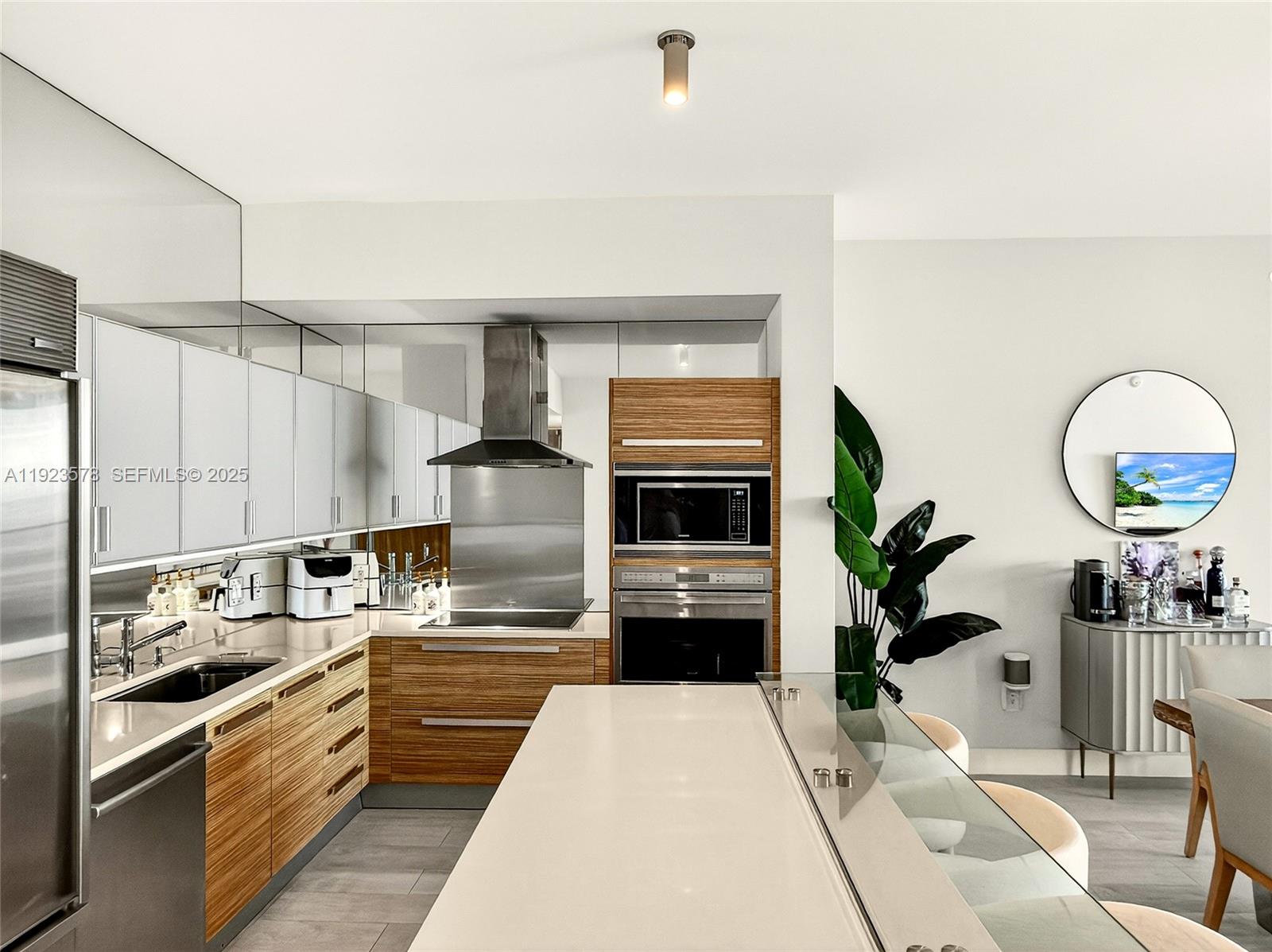 2020 N Bayshore Dr #4103 Miami, FL 33137