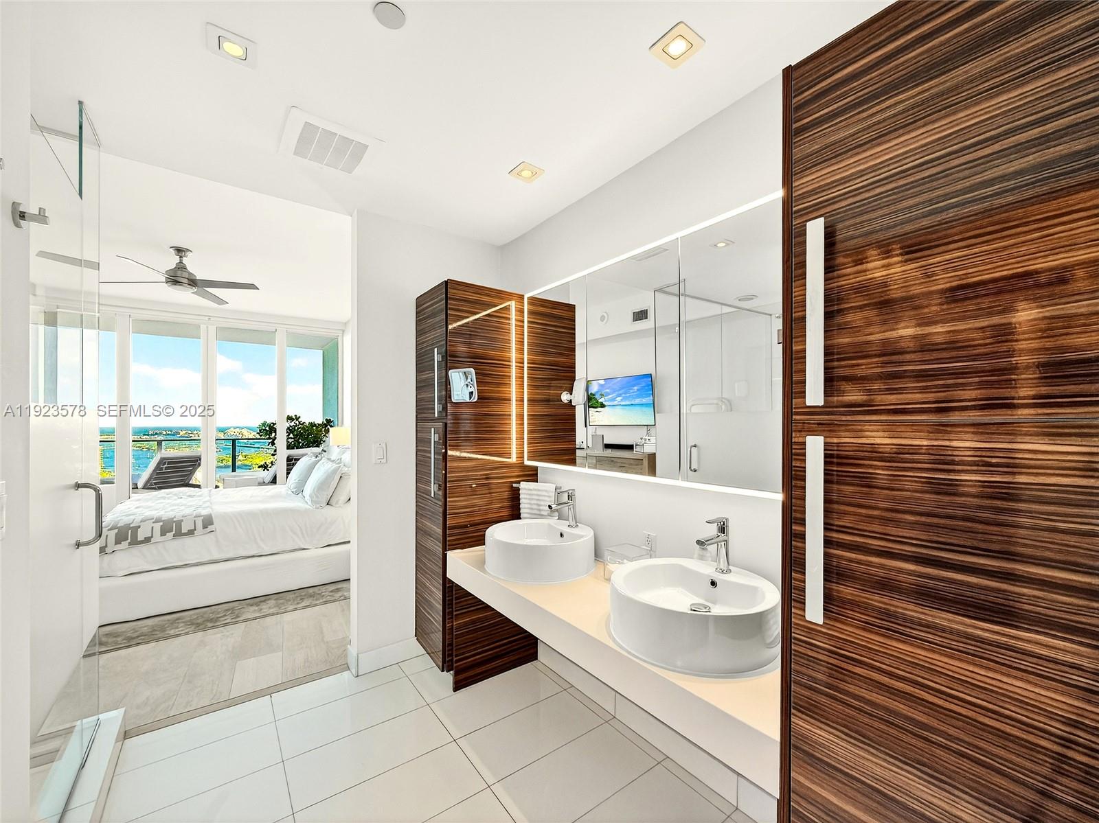 2020 N Bayshore Dr #4103 Miami, FL 33137