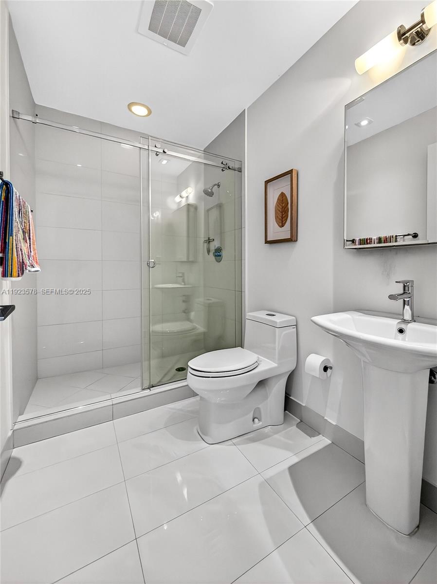 2020 N Bayshore Dr #4103 Miami, FL 33137