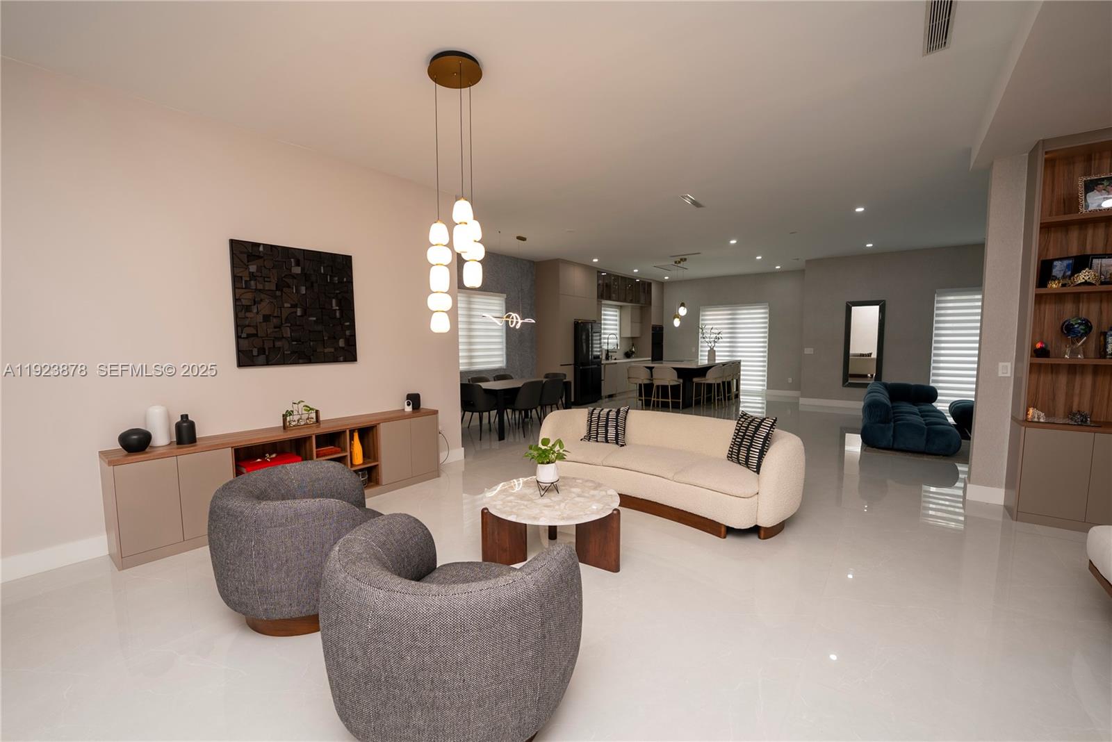 8340 NW 33rd Ter Doral, FL 33122