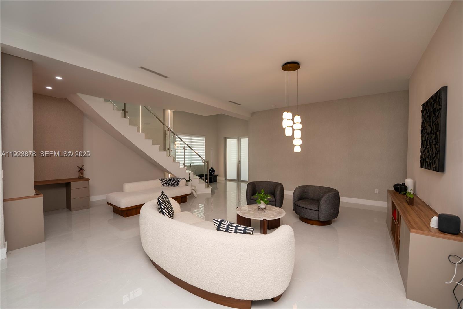 8340 NW 33rd Ter Doral, FL 33122