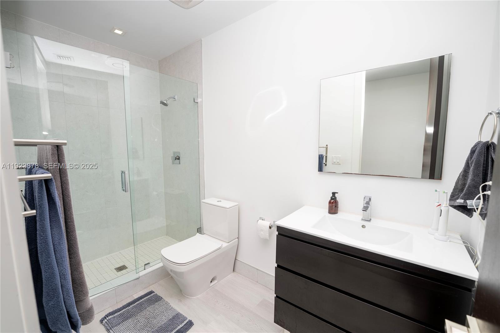 8340 NW 33rd Ter Doral, FL 33122